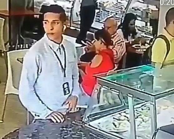 denunciascne's tweet photo. #Atencion #Caracas Identifica al ladrón de la Panadería Royal en Los Chaguaramos  Caracas.

#LasRedesTienenPoder 

#TeamHDP https://t.co/nx9PbLJnrB