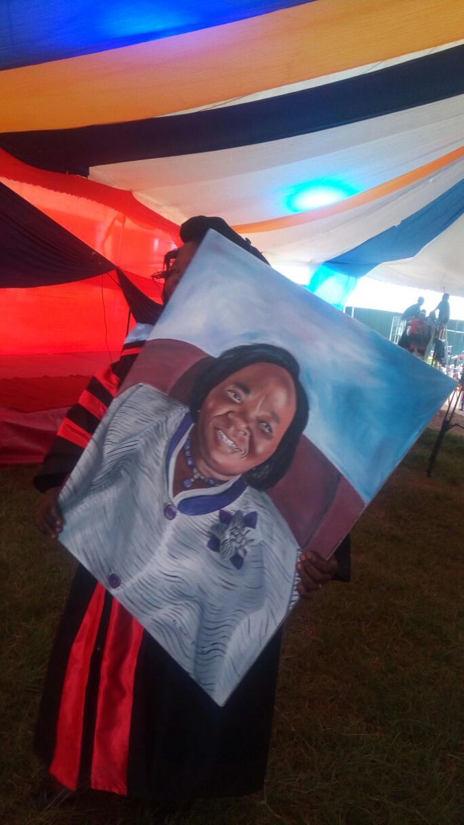 solomonsitati's tweet photo. Commissioned portraits 
Oil on canvas https://t.co/AV1J179gCG