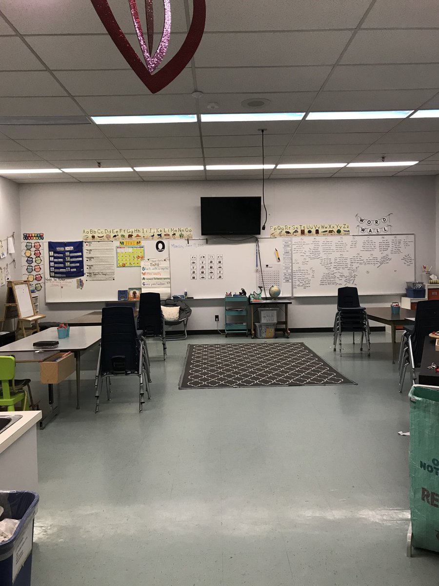 Ms_AGill's tweet photo. Bittersweet moments as my practicum experience comes to an end. I’m grateful for the most amazing school and students. The journey has just begun! #ubcsel https://t.co/BK1sXqRncN