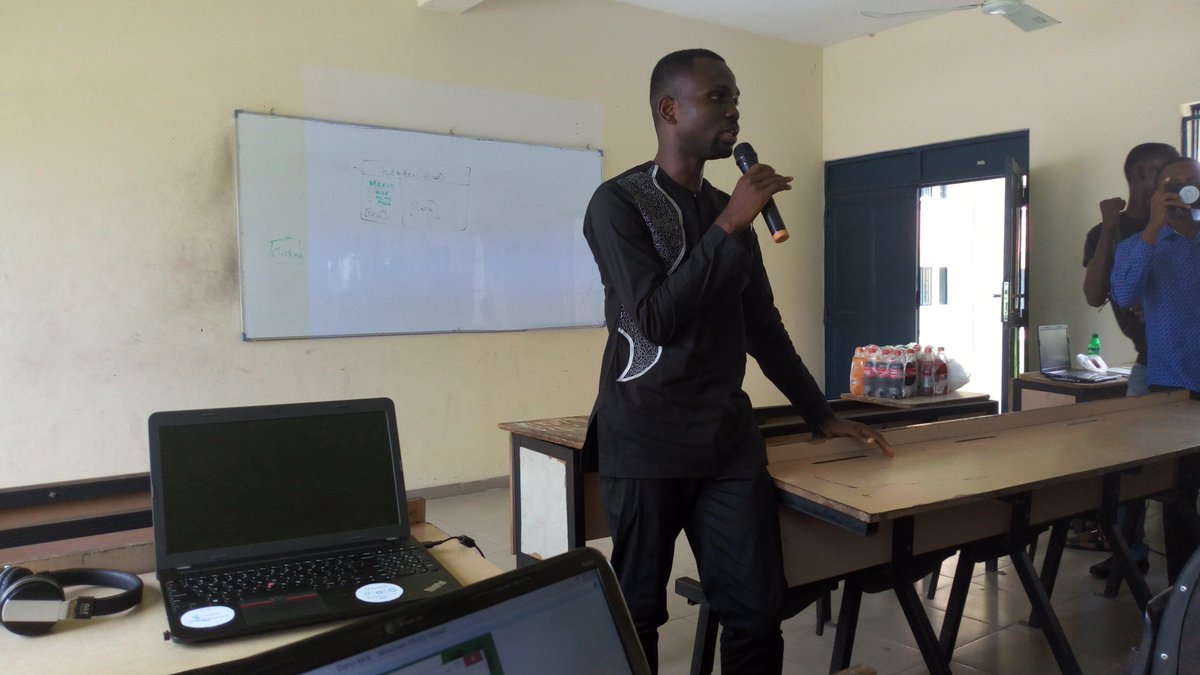 charliecodes's tweet photo. Earlier today, I was at rhe #ALCwithGoogle #ALCDelta @Meetup 1.0 for the #GoogleAfricaScholars in Delta State
Exciting times for Warri and Delta State
cc: @Andela_Nigeria @googleafrica @gdg https://t.co/3kf6aSklSY