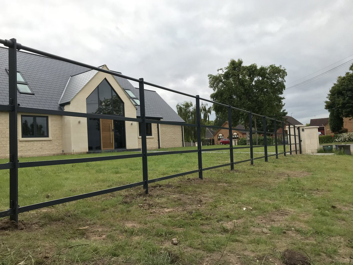 PaddockFencing's tweet photo. Bespoke colours now available for all products! Anthracite grey to match the windows on a property in Lincolnshire! #estatefencing https://t.co/q9J6NAeFmg