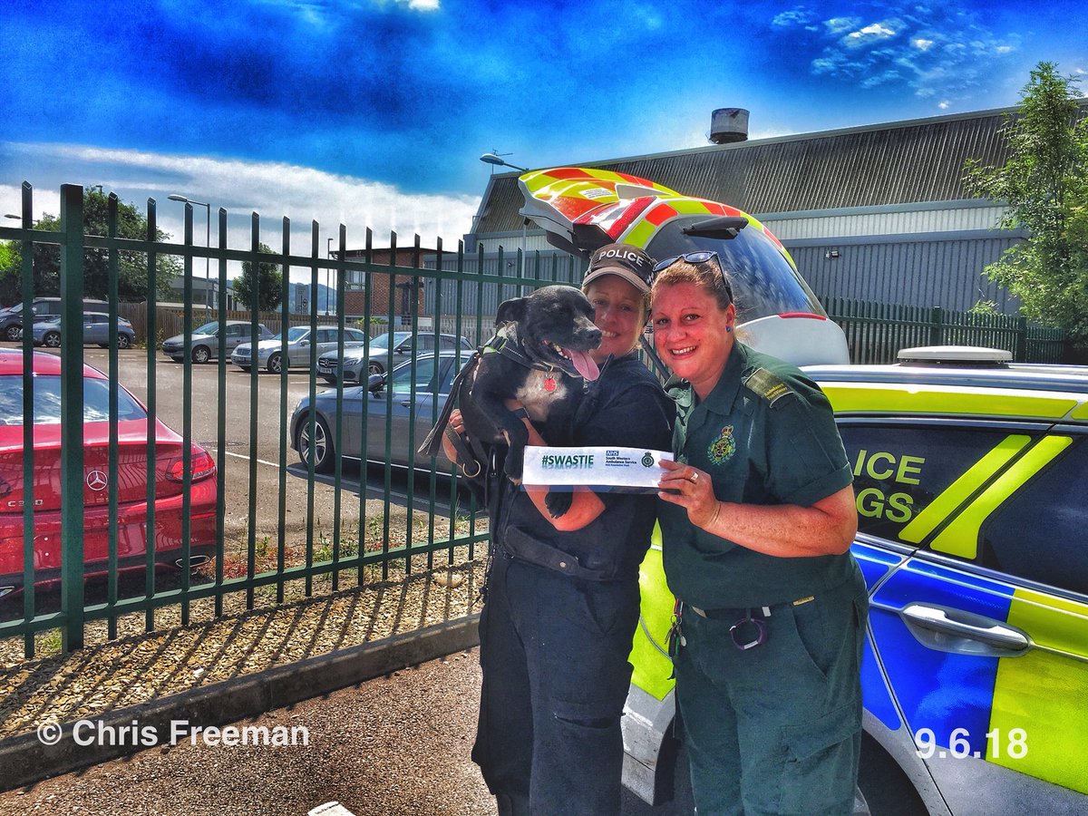 ChrisFr37890826's tweet photo. #SWASTIE @timwallace89 @paramedic_tom @swasFT @999bikeswast @PdStellaGlosPol @PDQuestGlosPol https://t.co/wSaLYRJ3Hk