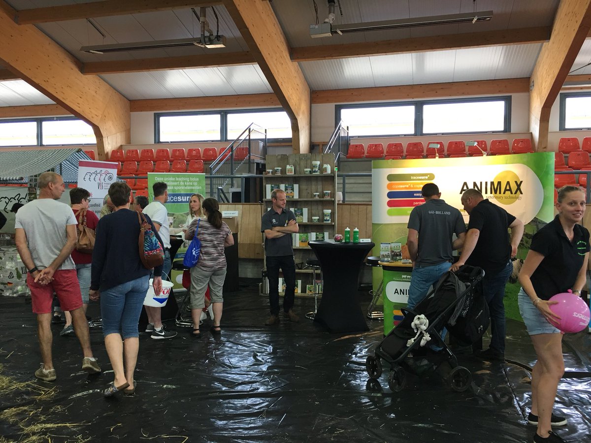 Vandaag met de #animax #schapenenlammerenmineralenbolus aanwezig op de drukke en zeer gezellig #dagvanhetschaap in Ermelo