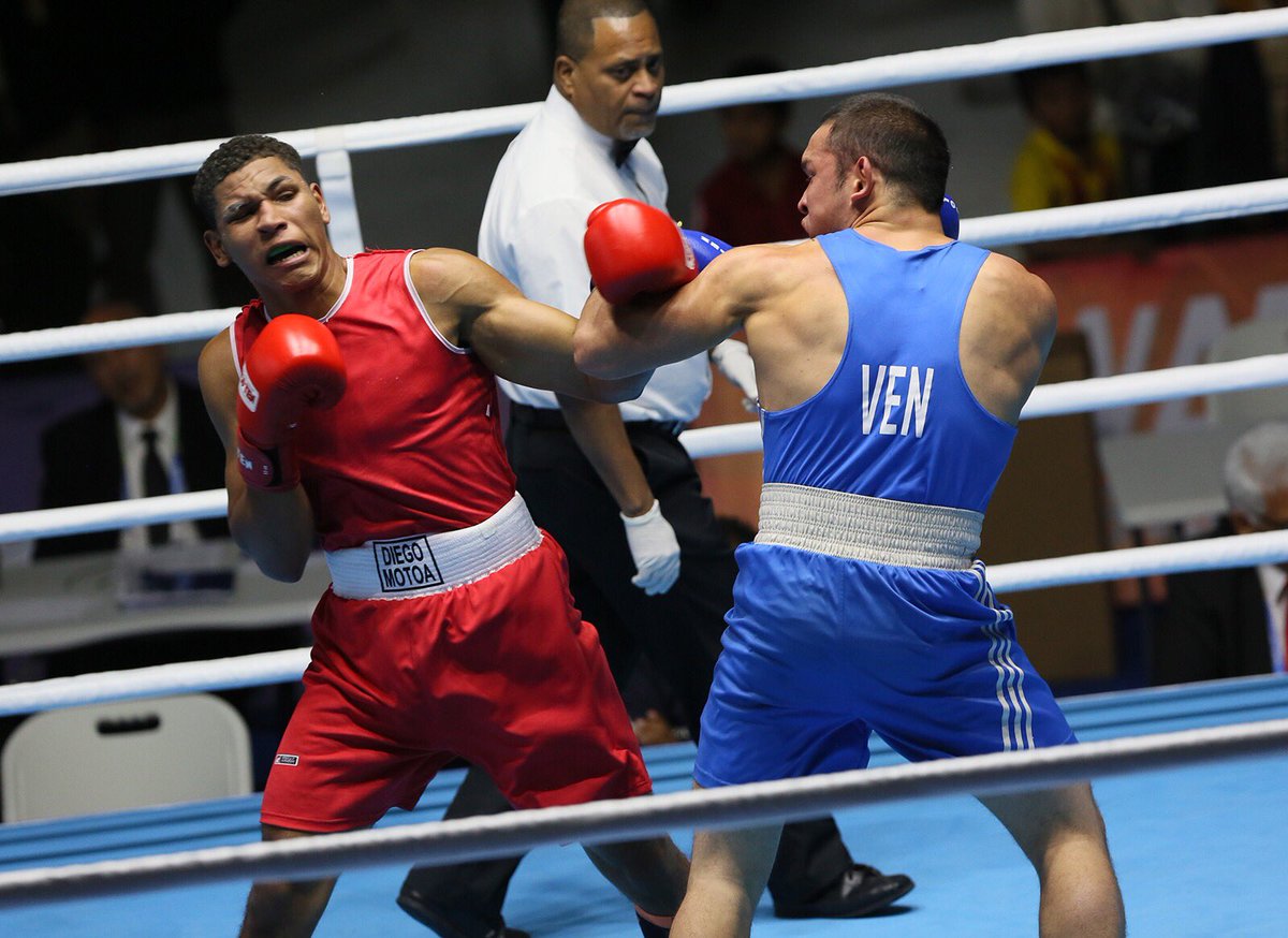 OfficialCOV's tweet photo. #VzlaEnCocha2018 || En FOTOS 📸🤩
-
Así nuestro #TeamVenezuela vivió el boxeo en @Cocha2018 🇻🇪 https://t.co/xq8heRokZu