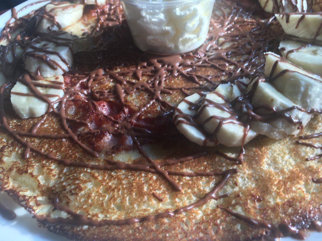 jcdejong's tweet photo. @skoop Bananas, chocolate, whipped cream and bacon. Only at #pancakefest by @Caroganet #dpc18 https://t.co/NFSSjqPqDm
