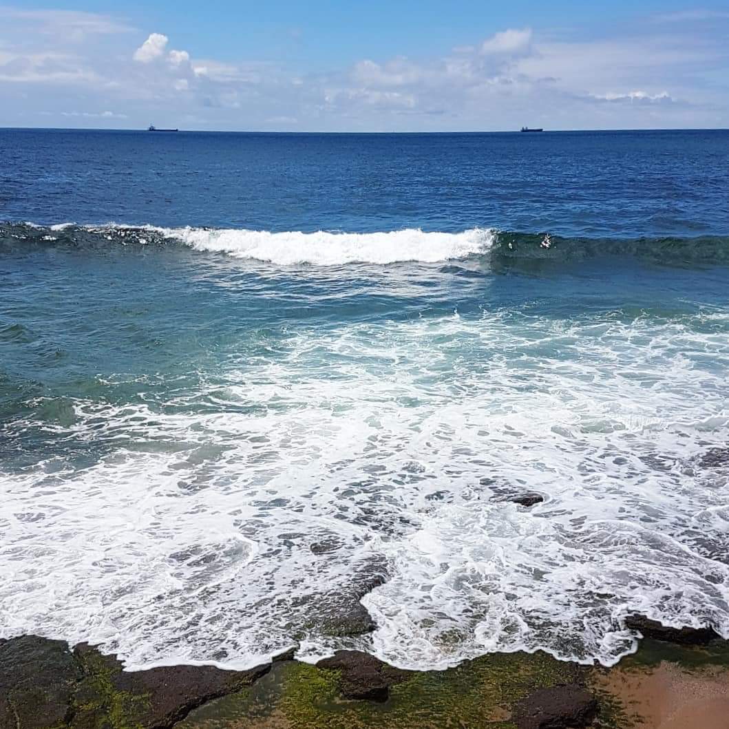 mberzosa's tweet photo. Blue colors | Em frente ao mar; azul #earlierthisweekend @ Estoril #blue #ocean https://t.co/Qr2I14DOO1
