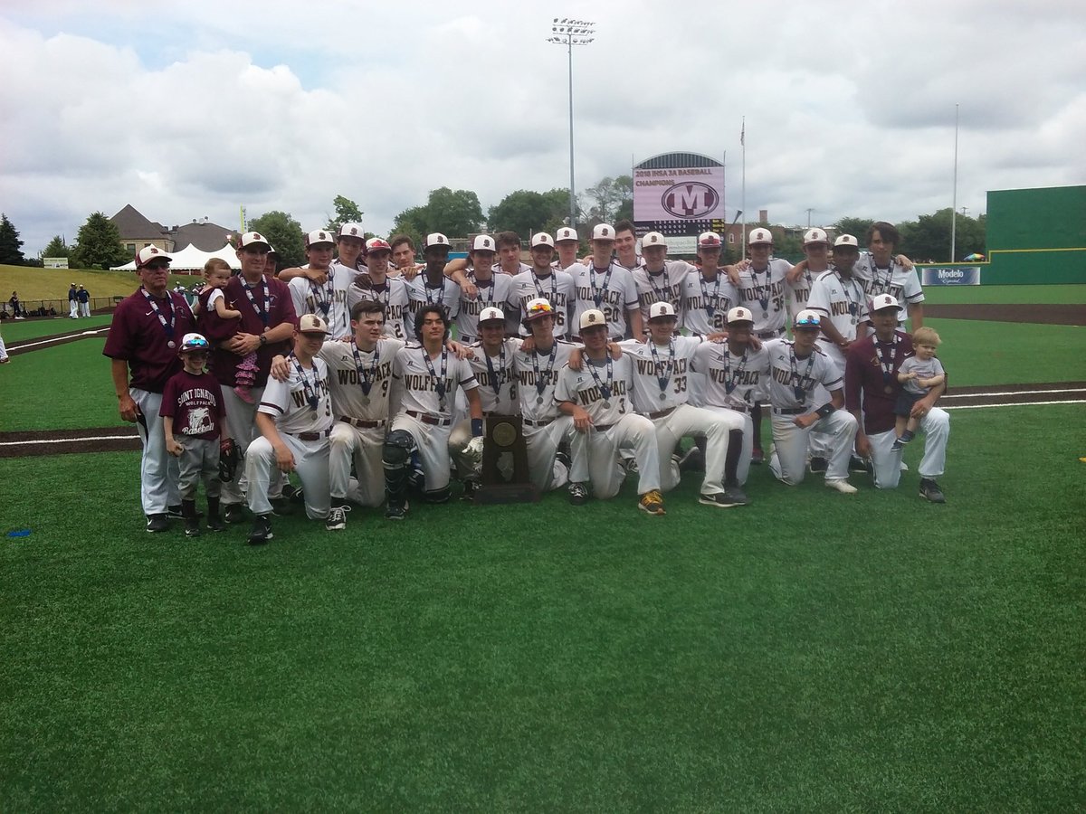 Tim_OBrien10's tweet photo. Morton 4, St Ignatius 1 Final in Class 3A title game. Iggy (20-12) brings home first state trophy. Bill Brady 3 hits, Tom Stoodt (run) 2 hits for Wolfpack. Three Iggy pitchers combine to allow just 3 hits. Pretty cool run for Iggy. https://t.co/qIZznqdMbO
