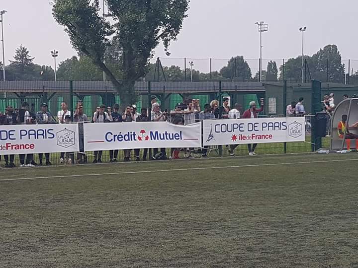 LPIFF75's tweet photo. 📸 [COUPES DE PARIS CRÉDIT MUTUEL IDF] Avec de telles affiches et autant de talent sur les terrains du stade du Parc à @villederueil, le public a naturellement répondu présent pour vibrer aux exploits de leurs préféré(e)s et offrir une ambiance conviviale (crédit : @GestionDuNet) https://t.co/OuW7JZ5Kd7