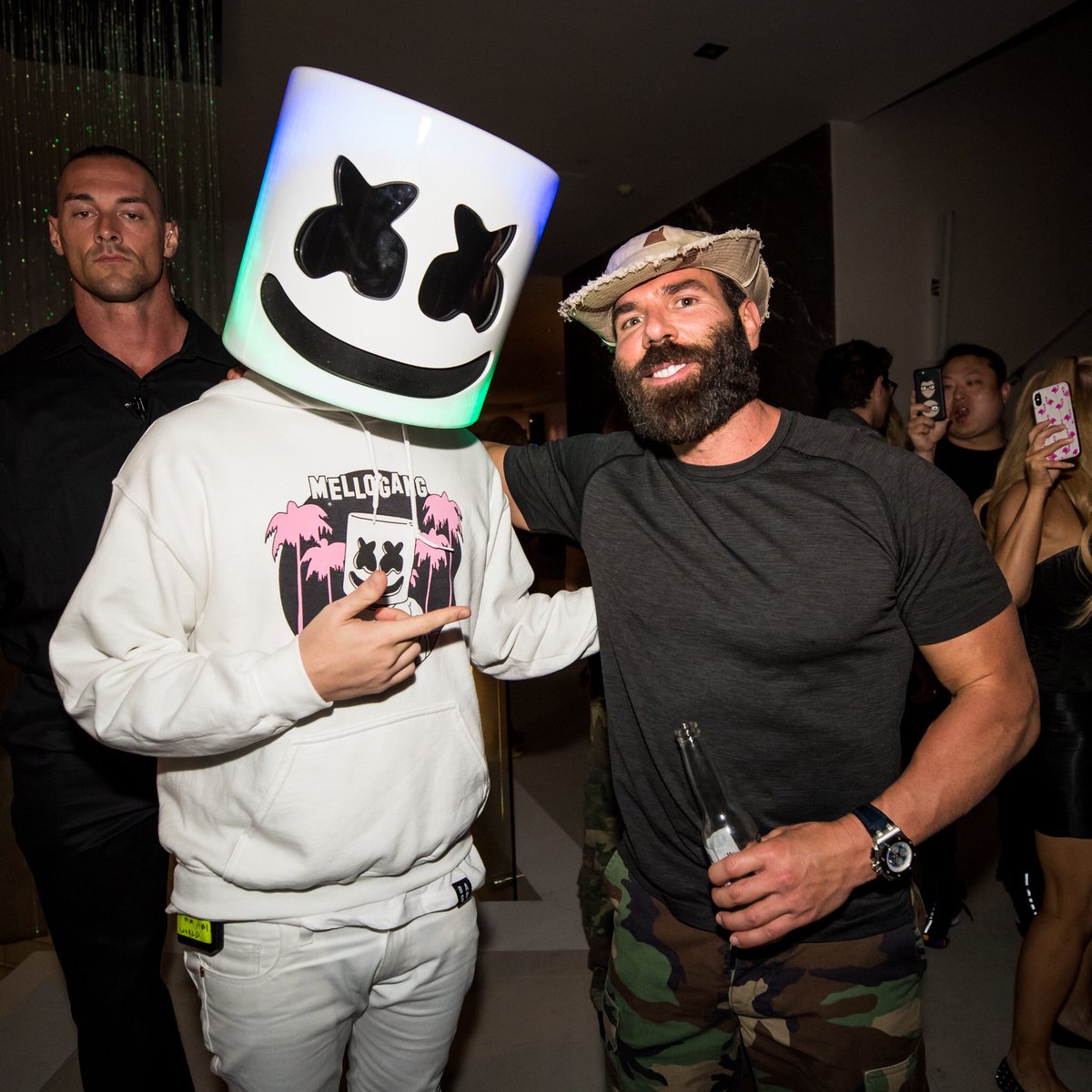 485 girls and 37 dudes, I know how to throw a motherfuckin party <a href="/marshmellomusic/">marshmellomusic</a>