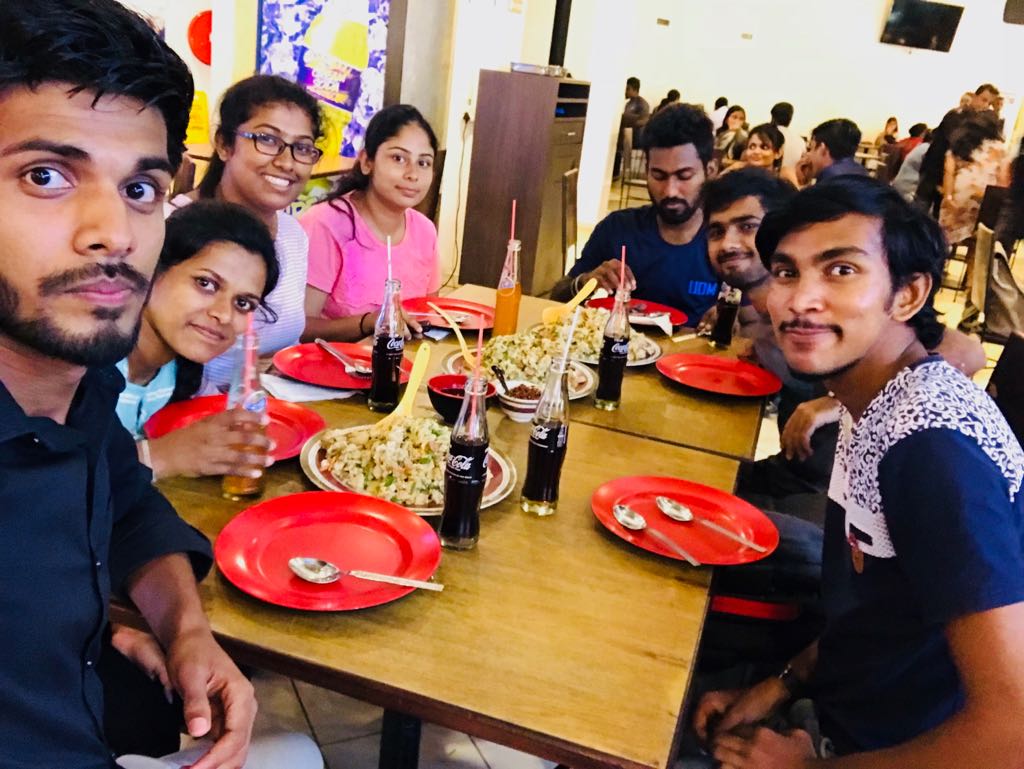 udith_indrakant's tweet photo. ************
#night_walkers👽👽👽💀💀 #crazy_fun
#oneTable
#relax #no #no #no
#yeahyeahyeahs 👻👻👻
#kzone @katubedda
#cheese_kottu 🎉🎊
#crazy_friends😜😜😜
#towerHall #bimbadevi
#cinema #colors_of_night
#walking_by_the_lake😻
#forgetProblems https://t.co/2LtwYI81Ss