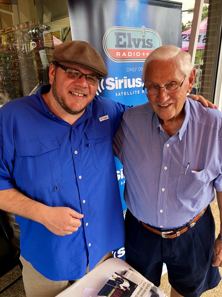 ArgoMemphis's tweet photo. Live from @tupeloelvisfest on @ElvisRadio19  - - We’re having a blast in @downtowntupelo ❤️⚡️❤️ https://t.co/V3OXb57j8r