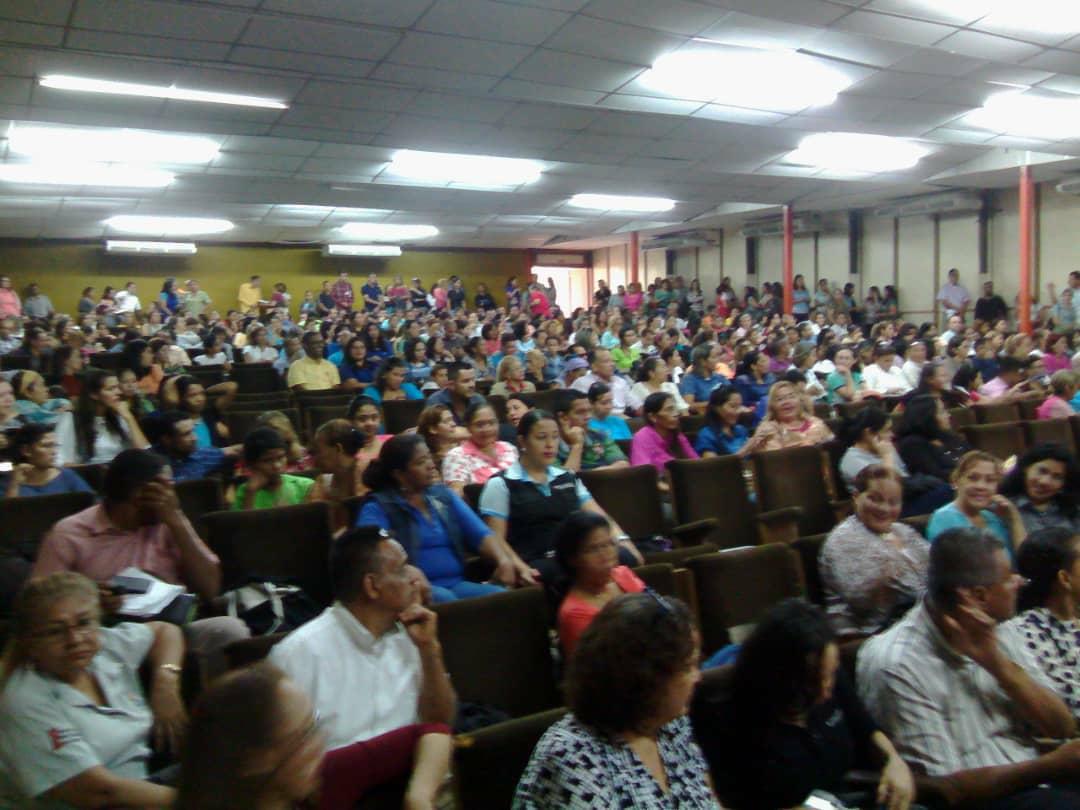 CEIFPMBARINAS's tweet photo. #9Jun Barinas dice Precede en la Formación de docentes para el ejercicio de la función Directiva
#FormacionNacionaldeDirectoresMPPE https://t.co/32qKx5oTE4