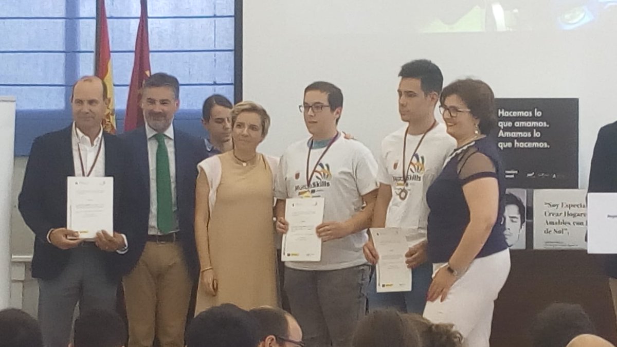 IES SIERRA CARRASCOY tweet media