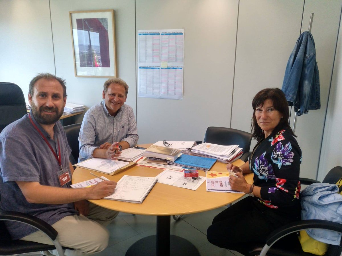 RobertoBanon's tweet photo. CoPESA Granada presenta la necesidad de unificar la categoría profesional de Educador/a Social en la Diputación
https://t.co/ptrfz2sdvz
#EducaciónSocial #educaciónsocial #edusos #educadoresosciales https://t.co/VlV1FBxQT6