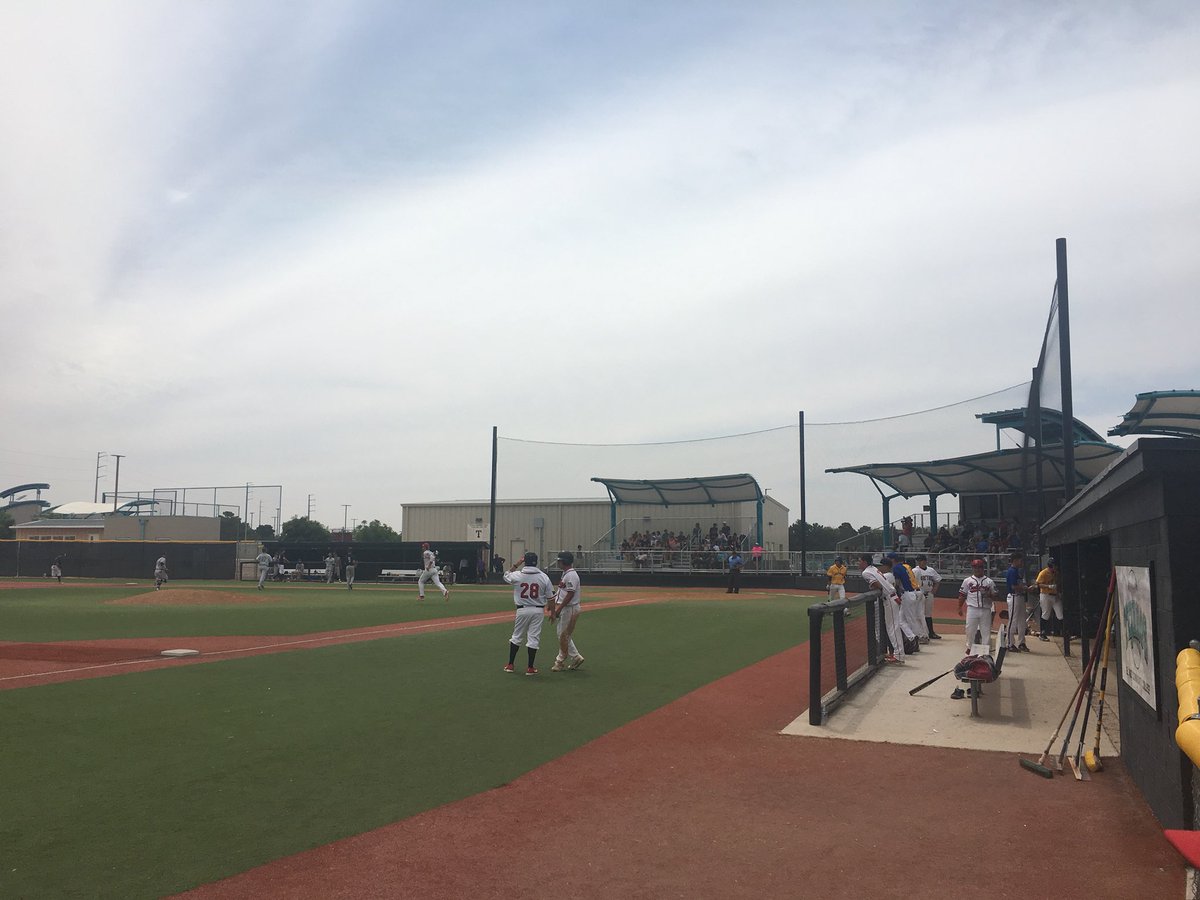 ramsbaseball12's tweet photo. 1-6A SENIOR ALLSTAR GAME. Abram,Gabino,Jorgie  @MontwoodHS and the rest of 6A’s SENIORS play one last game! Thank you @FHSDiamondCougs for putting this game together! We also want to thank Coach Romero (EPCC) for hosting. Thanks @BSNSPORTS @WestTexKid for supplying baseballs! https://t.co/1oT5ZlggRC