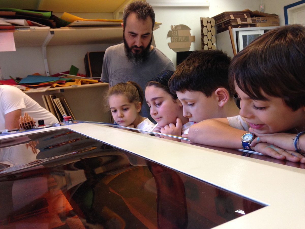 CStajano's tweet photo. @fmdigitale festeggia la fine della scuola con un laboratorio creativo a #PalestraInnovazione con la nostra #fabber @IlaManna . I bambini sono dei #maker naturali. Tutta l'estate facciamo attività con loro. #seguiteci @fablatkids @Fab14France @fab14edu @fab14edu https://t.co/ViHYsID0DU