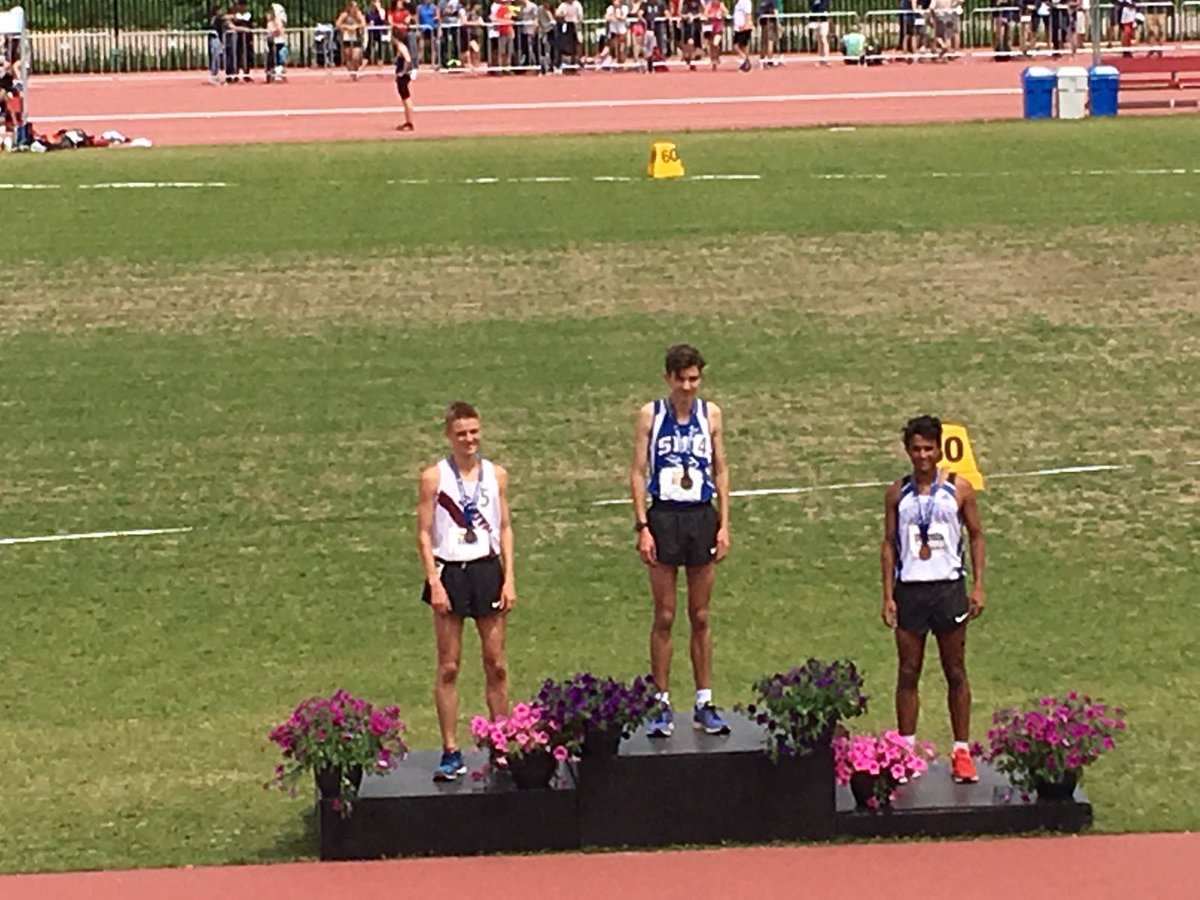 Reader130's tweet photo. Second place finish and unbelievable pb for Evan Burke in the senior boys 3000m at OFSAA ⁦@SCI_Lions⁩ https://t.co/ZAwkhOhvqx