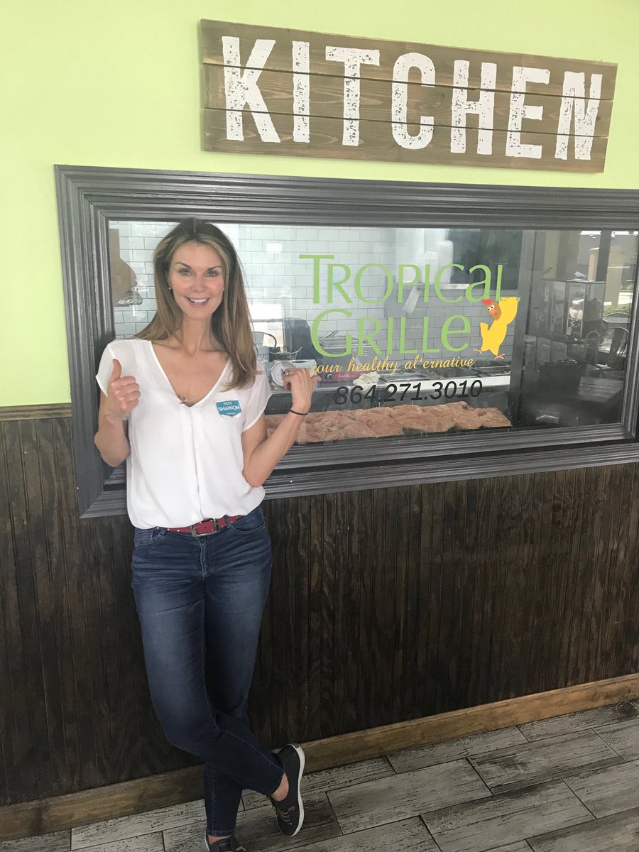 dshannonpierce's tweet photo. On the road today! Having a great time. Lunch break @ Tropical Grille - best food and listening music in Greenville. #tropicalgrille #greenville #gsptodc #sc4 https://t.co/ONkcO4M7Y4