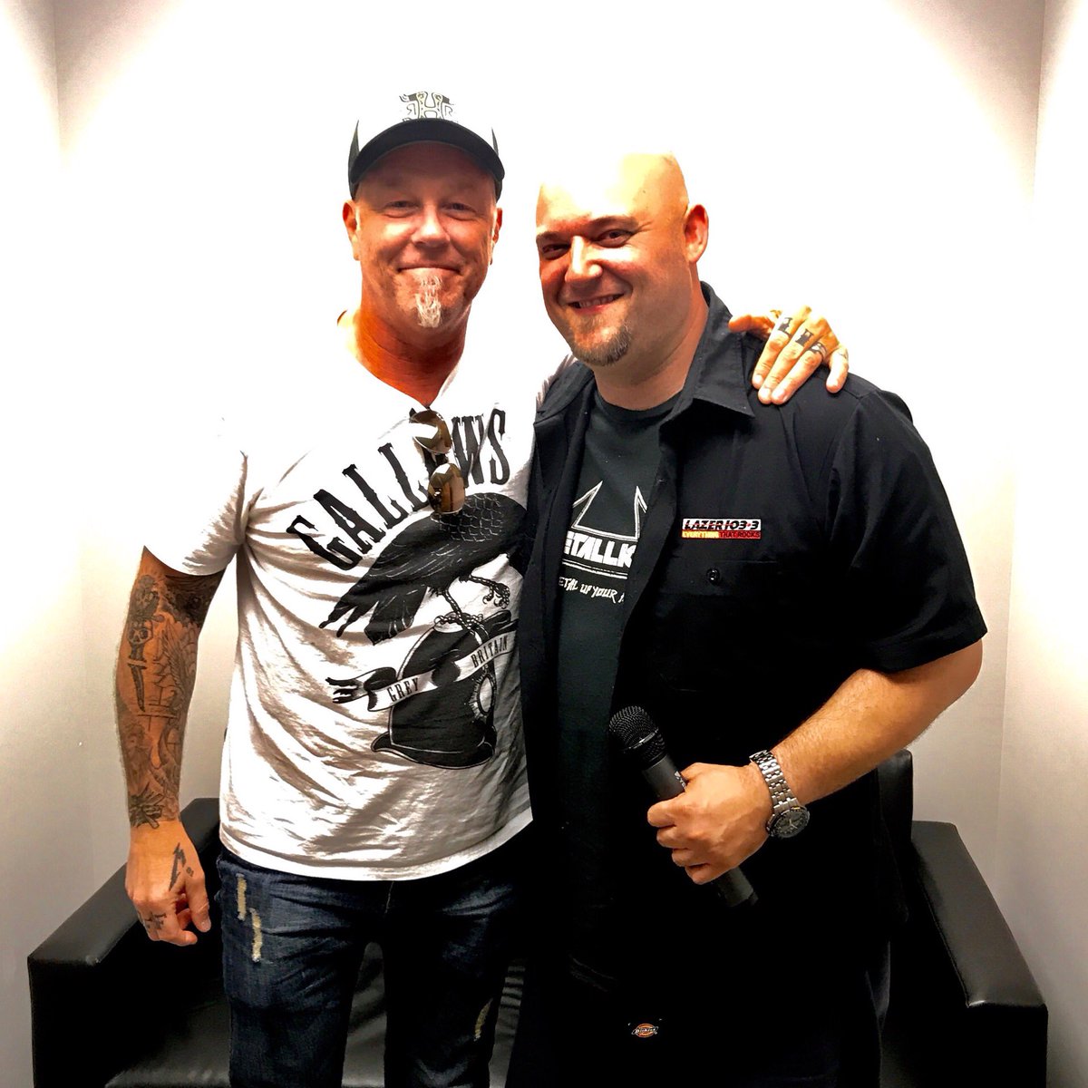 AndyHallRadio's tweet photo. One year ago today. π€π» @Metallica live at the @iowaspeedway! #MetInIowa https://t.co/JAfJciS8si