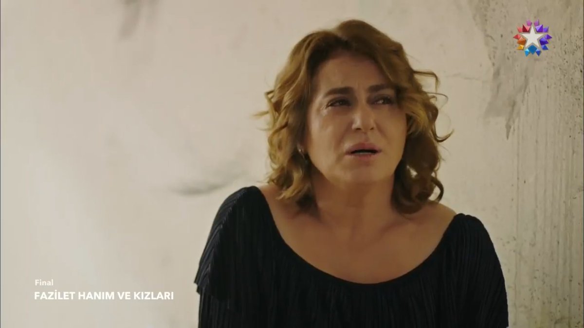 DiziciBagyan's tweet photo. Neden bu hikaye için finali beklediniz?
Neden saçma sapan sahneleri gözümüze gözümüze soktunuz?
Keşke GERÇEKTEN #FaziletHanımveKızları nın hikayesini izleseydik. KEŞKE. #vedavakti https://t.co/CGEcxPCUm1