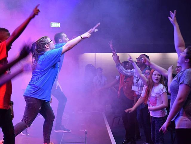 billyritchie's tweet photo. Fantastic photo that sums up the passion and energy in celebrating Jesus at Elements Conference #kidmin #elements18 https://t.co/jA8FwSex9x