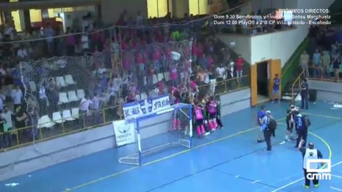DeLaRiva_M's tweet photo. 🎉🎉🎉 Síiiiiii! ¡A Segunda! ¡A la @LNFS89! 🔝🆙
¡Enhorabuena @FS_Talavera! 🔵
#Subimosto2 https://t.co/XavACRWVmN