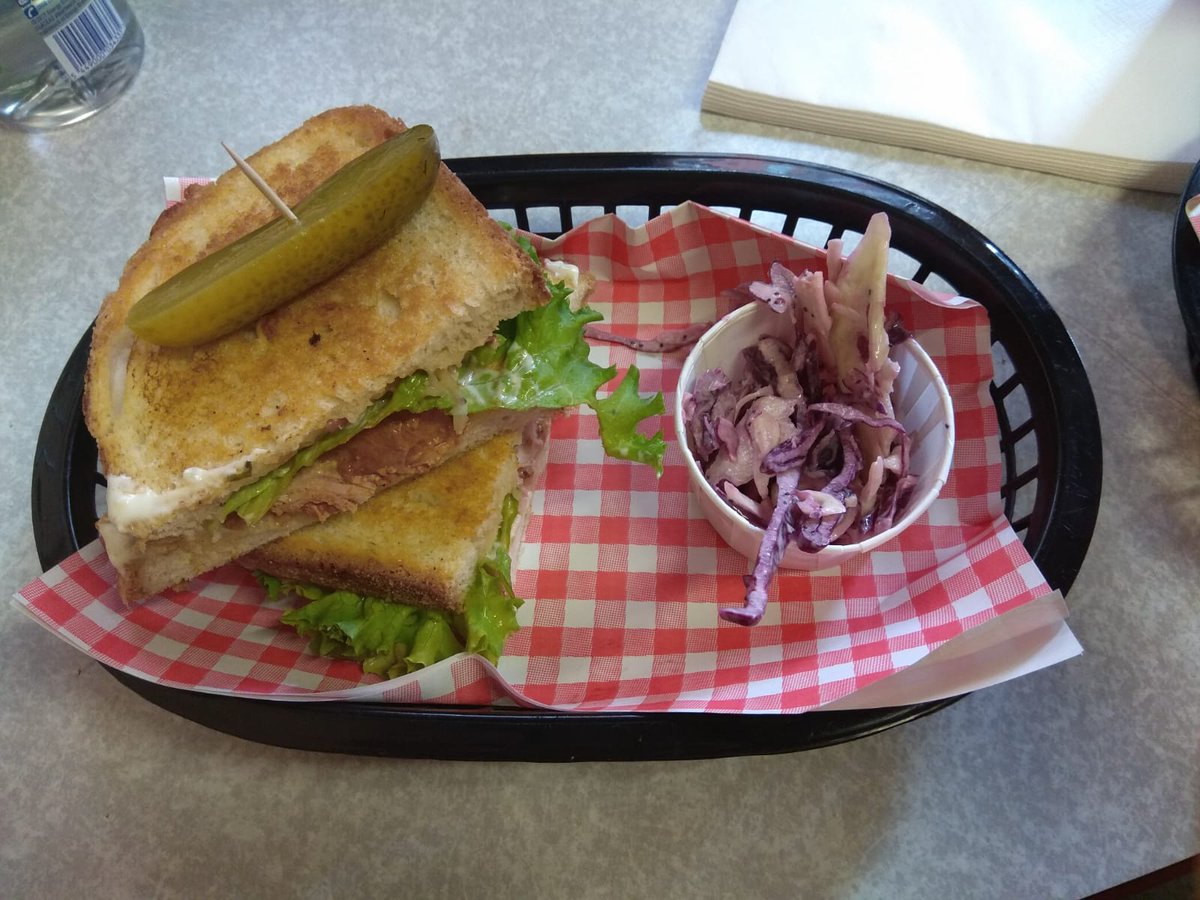MyfatBF's tweet photo. Fat food everywhere. Apparently this amazing sandwich wasn't enough. #Sandwich #foodlove #Manchester #myfatBF https://t.co/5woFdcoEtt