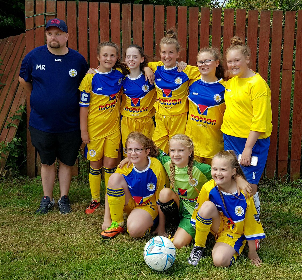 MikeRennie14's tweet photo. These parkway girls were fantastic 2day in the elburton tournament against some fantastic teams that's  been together for a few season and and play in the djm girls league. These girls have been together for 9months and there hunger and desire to play football is brilliant 
💛💙 https://t.co/A164X5YVDA