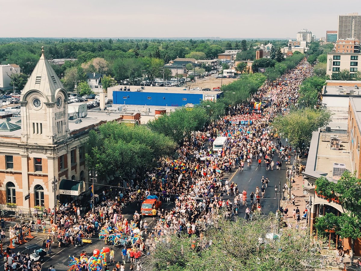 alongdustyroads's tweet photo. The view from our room at @metterrahotel of the Pride Parade here in Edmonton! @YEGPride #Pride #yegpride #PrideMonth #ExploreEdmonton https://t.co/CL7gaGe5MR
