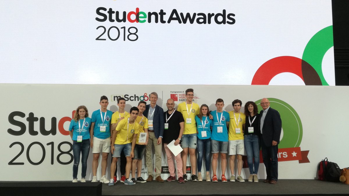 solansf's tweet photo. Estar entre els millors @mSchools_MWC és molt difícil. Ser millor que ells requereix un treball constant, acompanyament pel professorat, i una dosi extra de dedicació de l'alumnat. No n'hi ha prou en voler aprovar, cal buscar l'excel·lència. , #mSchools   https://t.co/mnaawLxtDS https://t.co/k7ac4FECVI