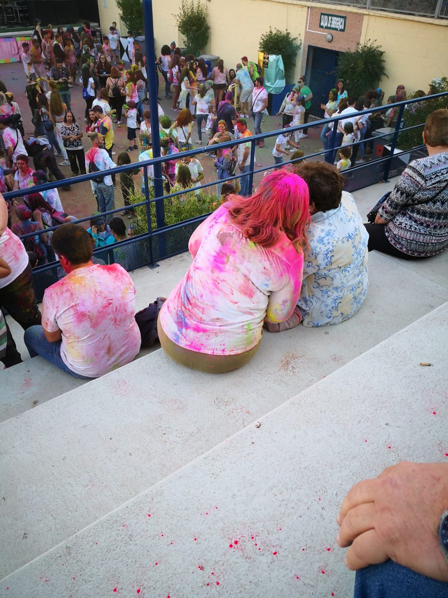B_AlimentoCeuta's tweet photo. #festivalholi #IFestival #ceuta #BancodeAlimentosdeCeuta #Polvoholi https://t.co/SVZkHeq6Rq