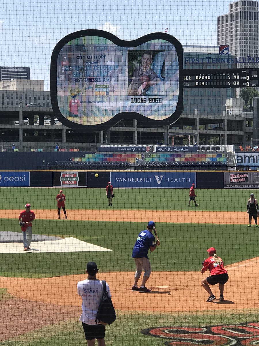 lucashoge's tweet photo. What an awesome day @cityofhope game playing on the WINNING #teamOPRY! #strikeoutcancer18 #powerofgarth @opry #cmafest -this is PRE- @DJ_Shawn_Parr injury, hope you feel better bud! #blessed #greatcause https://t.co/pvk0Ym3Jj7