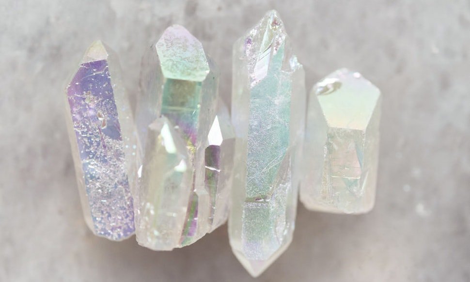 soulspiritmag's tweet photo. https://t.co/eGYHTlLkeo
Here's 6 books that will help kickstart your love of all-things crystals! https://t.co/yiRfgnRYmV