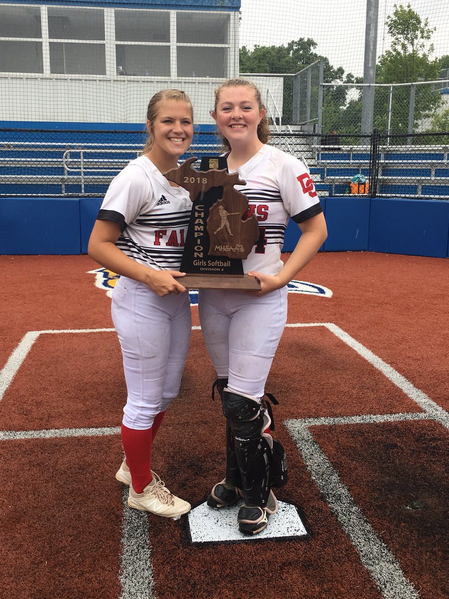 Another successful weekend for @softballdchs and these two great multi-sport athletes! 🏆🎉 Congrats Regional Champs! #elite8 #keeponrolling
