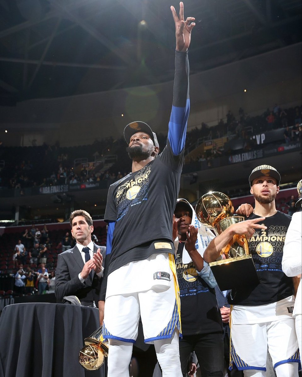 Jiofreed7's tweet image. #BacktoBackChamp #NBAFinals
