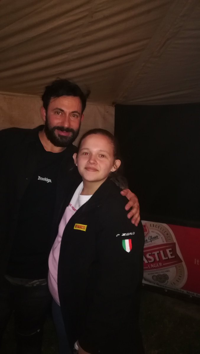 venter_hettie's tweet photo. @carlamackenzie7 @MartinBester #Kremetart2018 #JacarandaFM #VirLiefde https://t.co/OSLhpgrqXm