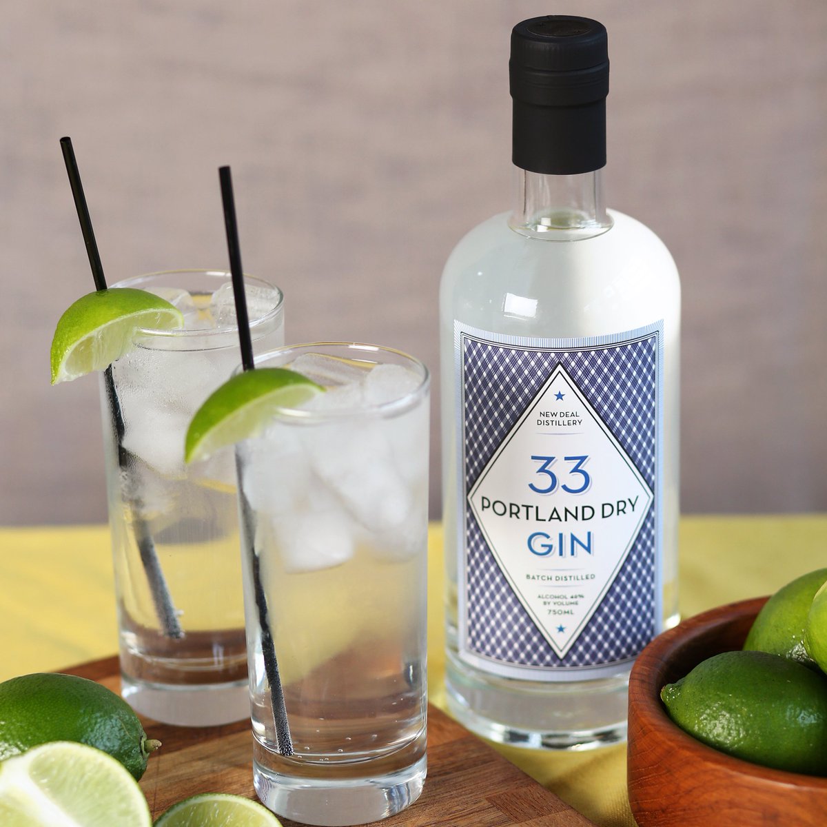 NewDealPDX's tweet photo. Happy World Gin Day! The weather's a bit wet and cool in the PNW, but we have some Portland Dry Gin to the rescue! Tasting Room open until 6pm--c'mon down! #WorldGinDay #pdx #distilleryrow https://t.co/iYk6e9Efja