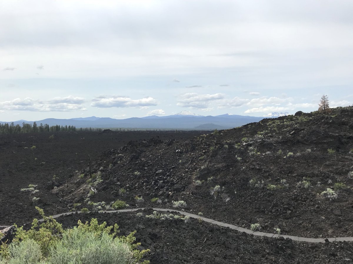 TooSweetGeek's tweet photo. We got our education on at the Lava Fields visitor center while in Oregon for the #BlueWaters Symposium. #thefloorisliterallylava #lavabutte https://t.co/bOolQ6rkJb