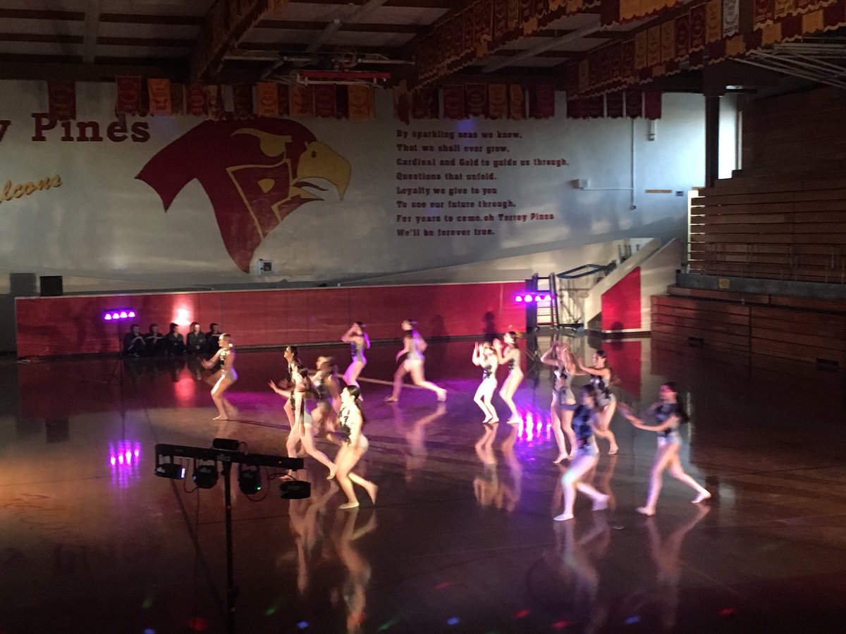 TorreyPinesHS's tweet photo. The TP Dance Program celebrates  another great year with Expression Session.  Amazing dancers with amazing dedication to their craft. Great job everyone! #TPHS #DoWork #TPDance https://t.co/QwCJB9ACTR