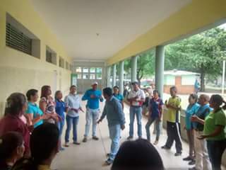 yuraima_machado's tweet photo. 08 y 09 de Junio 2018. Iniciamos la Formación de Equipos Directivos en el 1er Diplomado realizado en el País para los Profesionales de la Docencia que cumplen Funciones Directivas o aspiran a cumplir estas Funciones. Para transformar el entorno social, juntos somos invensibles. https://t.co/pFGgMRS7vn