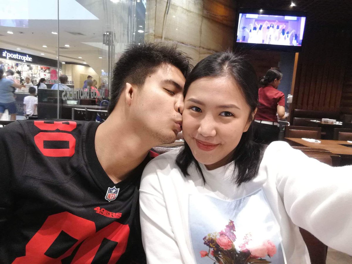 chechaydeguzman's tweet photo. Sweather weather ππ§π¨ I like us better when we eat more korean food π·π
#bignoseproblems @Jusayanology https://t.co/casLDdQGCU