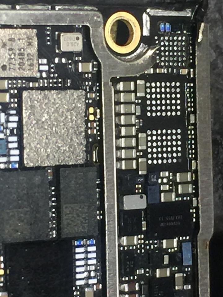 SherNerd's tweet photo. Saturdays, oh how I love our Saturdays! Our team @ShemTech jogged through the mazes of a few board level repairs. After close time, SherNerd 🤓 became Valentino 😎. To our spot we shall go. Coming soon, an intimate look at the commencement of our compay’s growth #FixingNassau https://t.co/u584oKwxFb