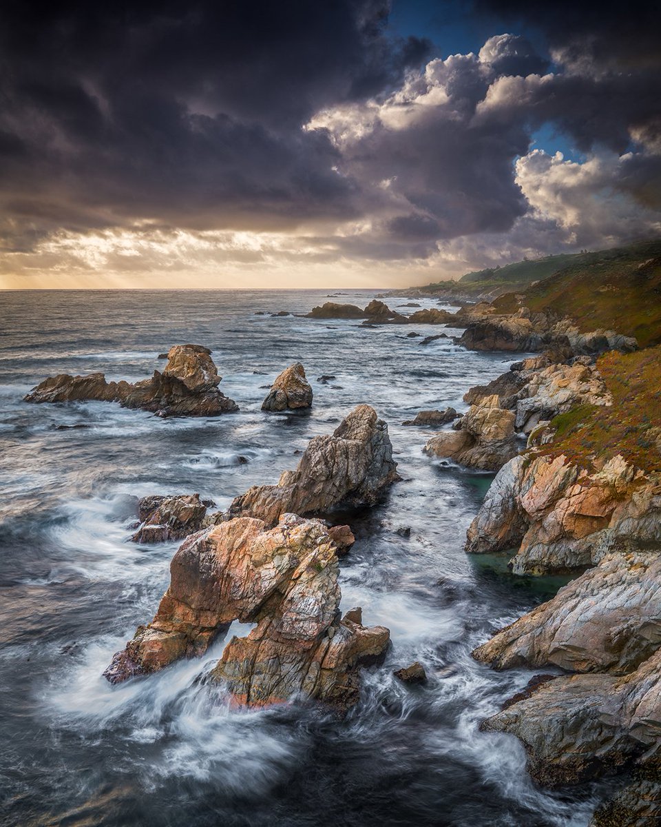 OutdoorPhotoMag's tweet image. "Garrapata Sea Arch – Big Sur, CA” by Christopher Axe Photography is one of the 25 finalists in Outdoor Photographer’s The American Landscape 2018 photo contest. See all of the winners at outdoorphotographer.com/photo-contests…