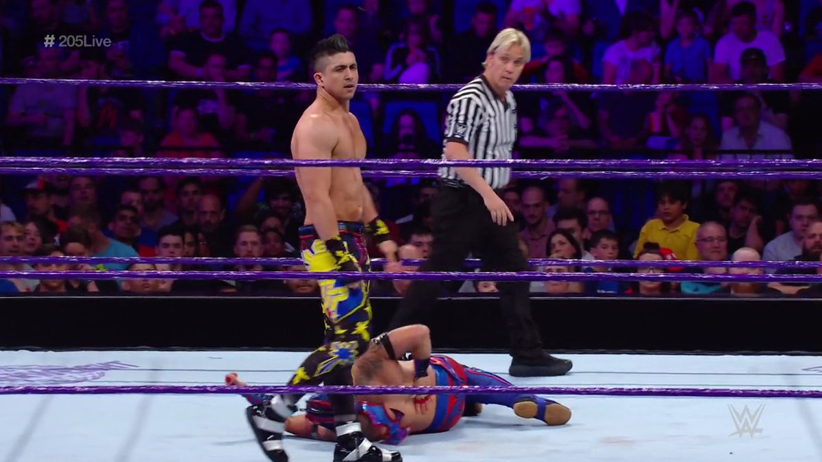 TJPerkinsNet's tweet photo. HQ 205 Live Screencaptures from May 15th are added-https://t.co/zAMdi9gx4S #TJP #205Live #CruiserGreat #BestTechnicalWrestlerInTheWorld https://t.co/wjNMj6zCfk