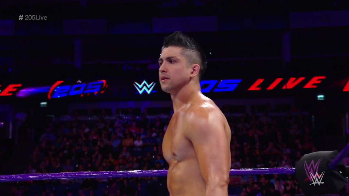 TJPerkinsNet's tweet photo. HQ 205 Live Screencaptures from May 15th are added-https://t.co/zAMdi9gx4S #TJP #205Live #CruiserGreat #BestTechnicalWrestlerInTheWorld https://t.co/wjNMj6zCfk