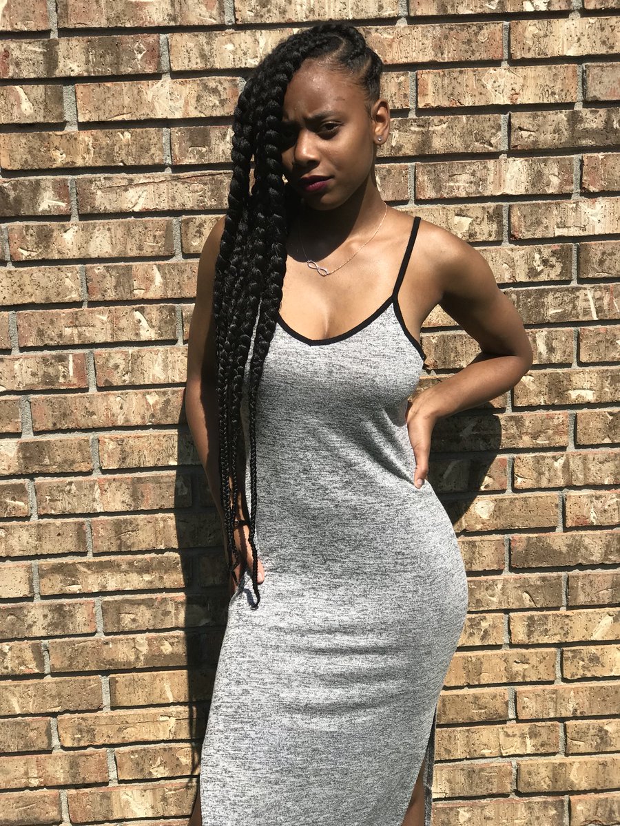 _tavariaaa's tweet photo. I Can’t Lay Up Boo I Gotta Make This Move 😏🧡 https://t.co/CRnz6cInOj