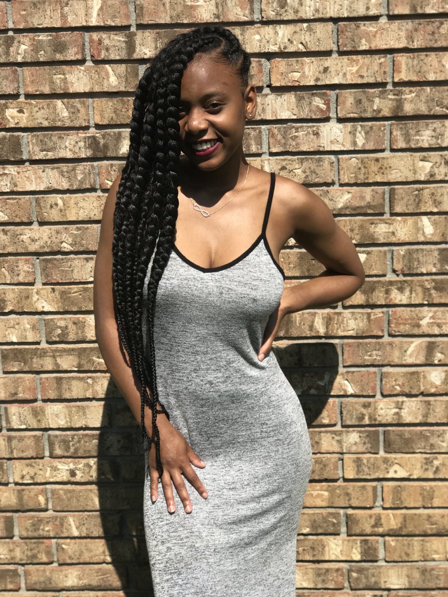 _tavariaaa's tweet photo. I Can’t Lay Up Boo I Gotta Make This Move 😏🧡 https://t.co/CRnz6cInOj