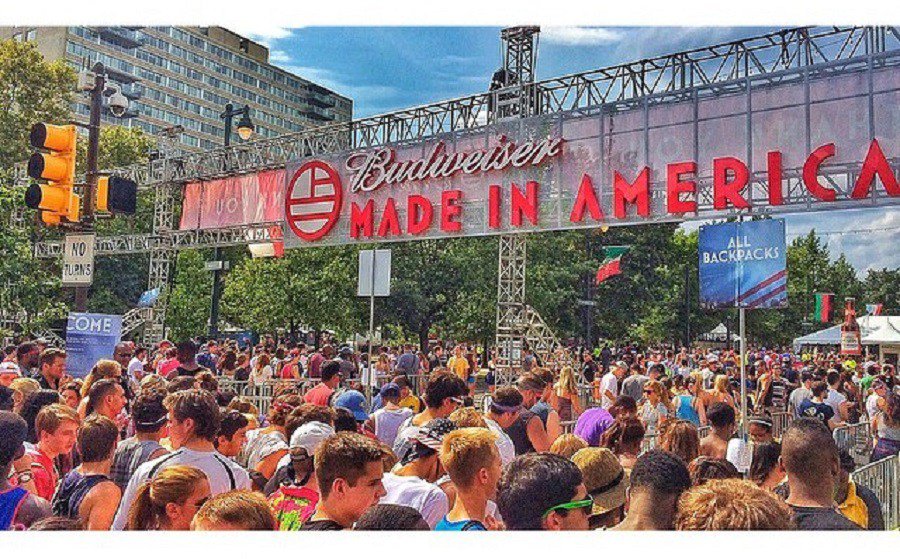 OfficiaListMag's tweet photo. Jay-Z and Budweiser, the end of an era or dawn of a new day… https://t.co/dmJcHF8623 https://t.co/PdUs4xPvC1