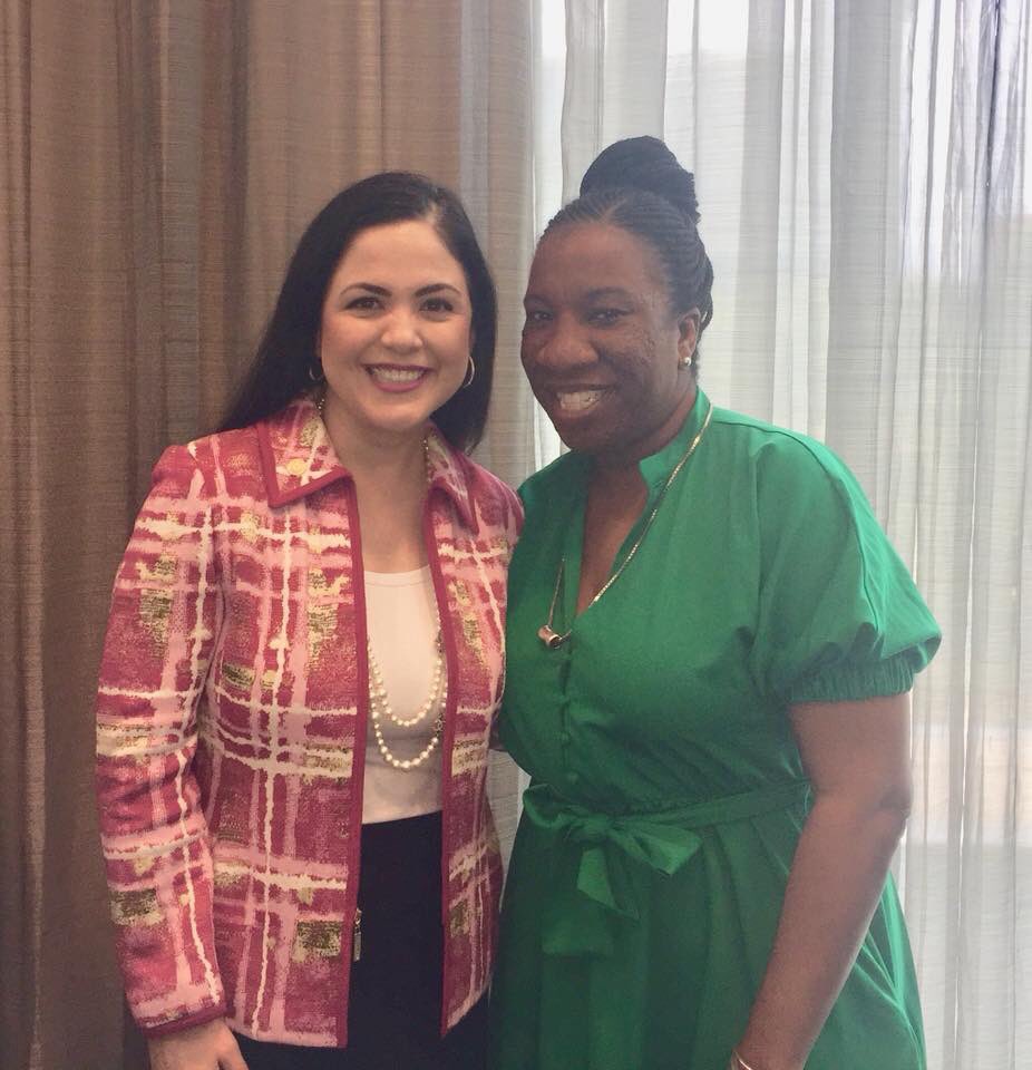 AnaHdzTx's tweet photo. Amazing energy at @AnniesListTX's Houston Brunch! Great job by honorary chair, the First Daughter of Houston, @aturner4545. Powerful and inspiring conversation with the founder of the #MeToo movement, @TaranaBurke. 2018 is the Year of Women Winning! #TXLege #ChangePower https://t.co/wngoJezQiF