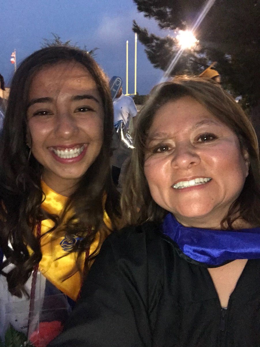 Chapter3562's tweet photo. #SEHSTHEBEST my seniors thank you for choosing me to walk you through a journey of learning in class and in life. I wish all my seniors the very best in their future endeavors!! I will miss you SO much! https://t.co/Bbsjn3bSBW